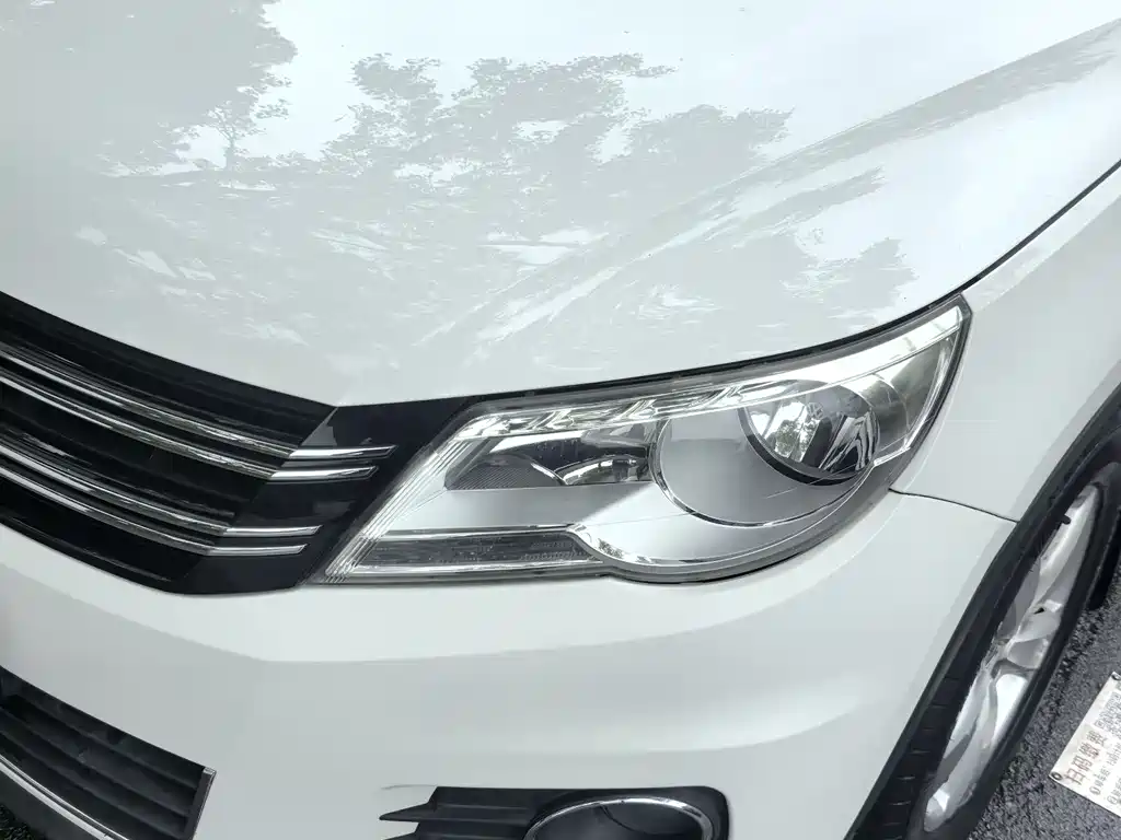 Volkswagen Tiguan 2013 — фото 4