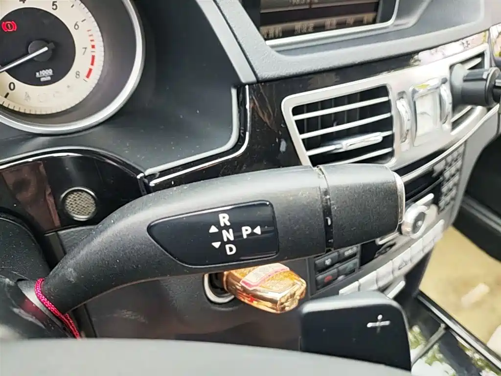 Mercedes-Benz E-Class 2014 — фото 14