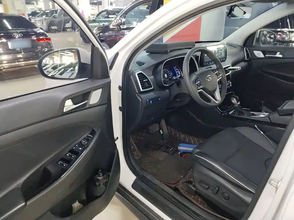 Hyundai Tucson 2019 — фото 16