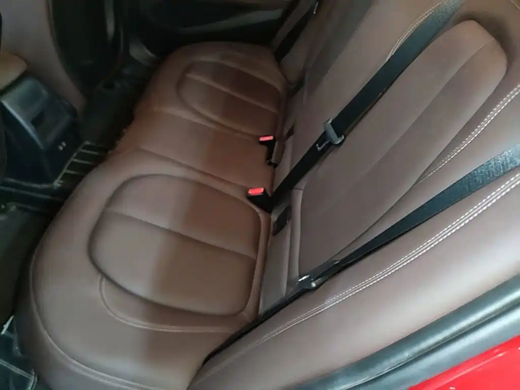 BMW 1 Series 2021 — фото 17