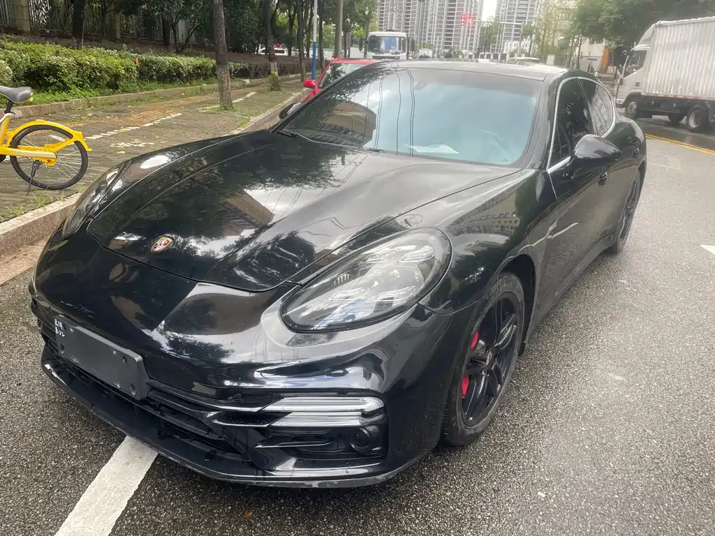 Porsche Panamera 2012