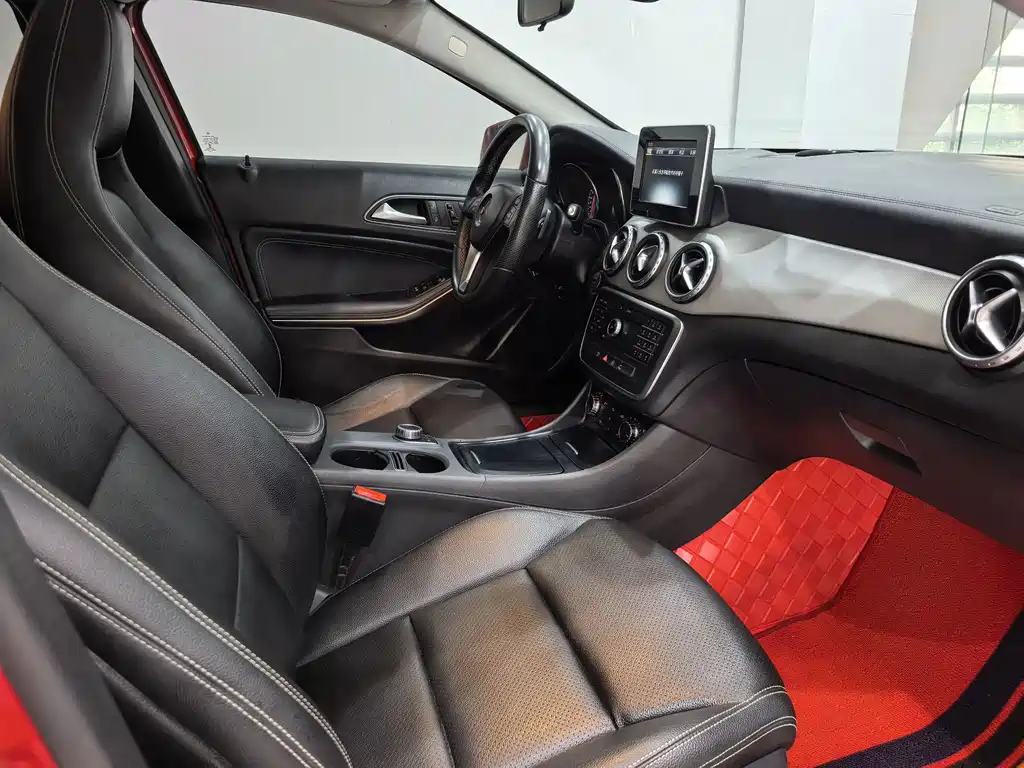 Mercedes-Benz GLA 2016 — фото 10