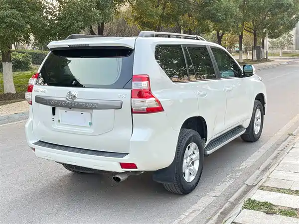 Toyota Prado 2016