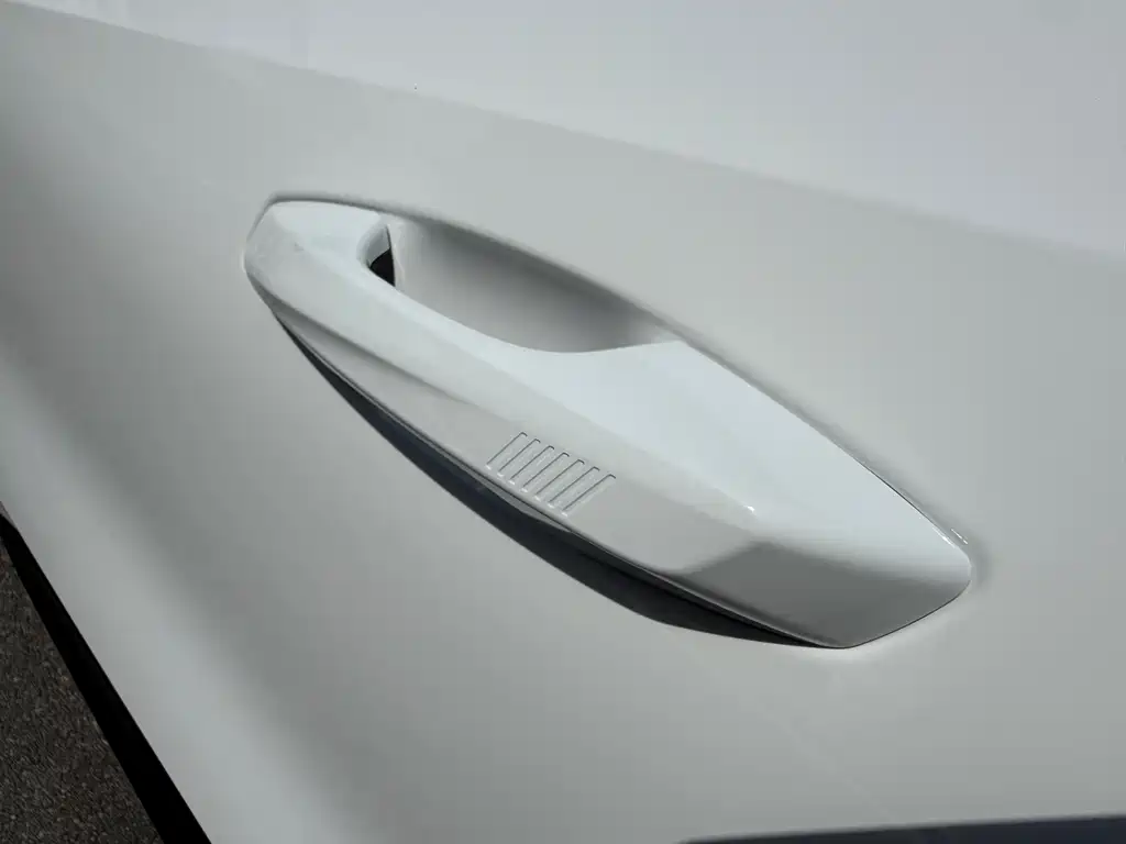 Geely Boyue L 2025 — фото 38