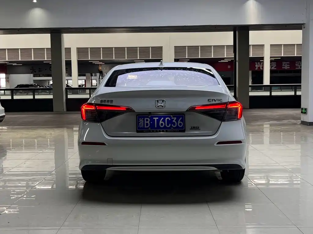 Honda Civic 2022 — фото 15