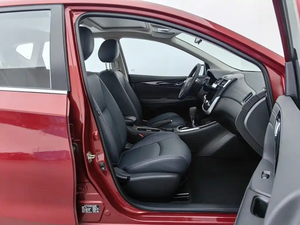 Nissan Tiida 2020 — фото 23