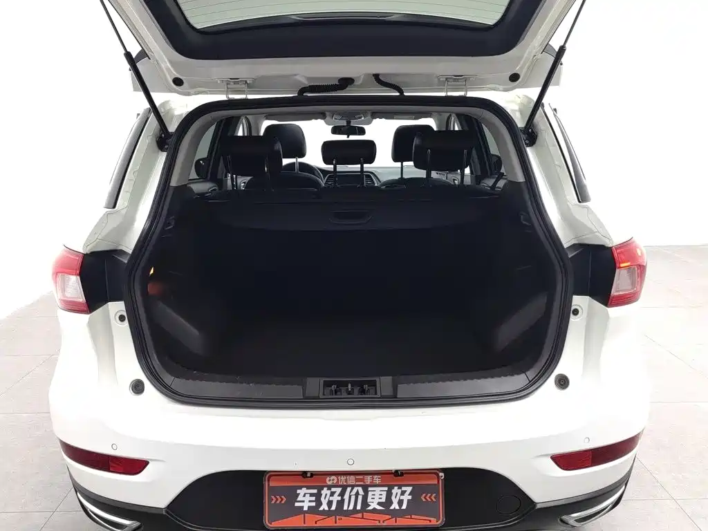 GAC Trumpchi GS4 2016 — фото 16