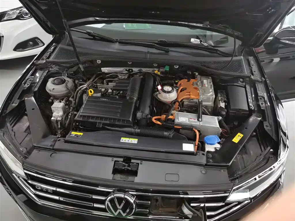 Volkswagen Magotan GTE PHEV 2023 — фото 10