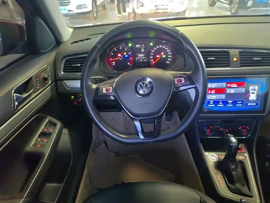 Volkswagen Gran Lavida 2018 — фото 8