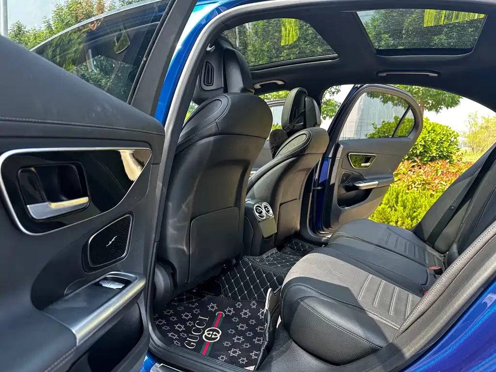 Mercedes-Benz C-Class 2022 — фото 17