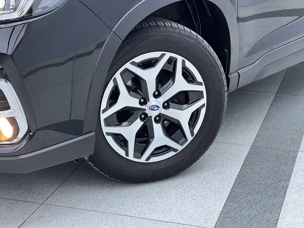 Subaru Forester 2022 — фото 15