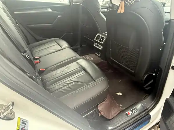 Audi Q5L 2021