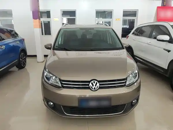 Volkswagen Touran 2016