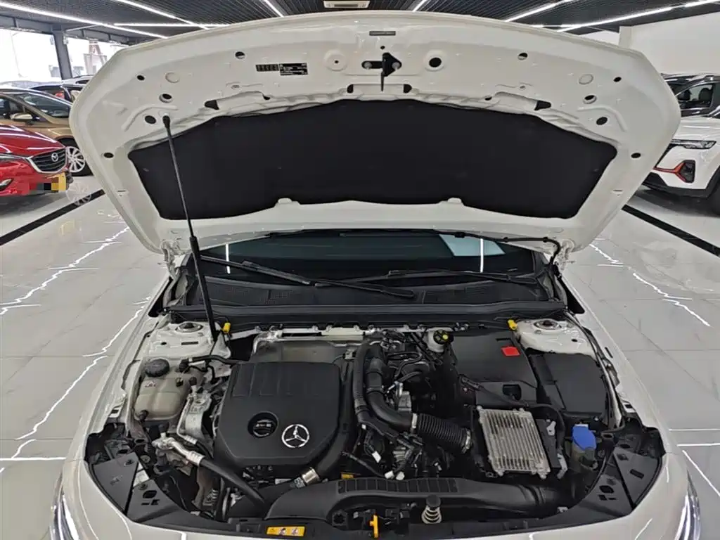 Mercedes-Benz A-Class 2024 — фото 20