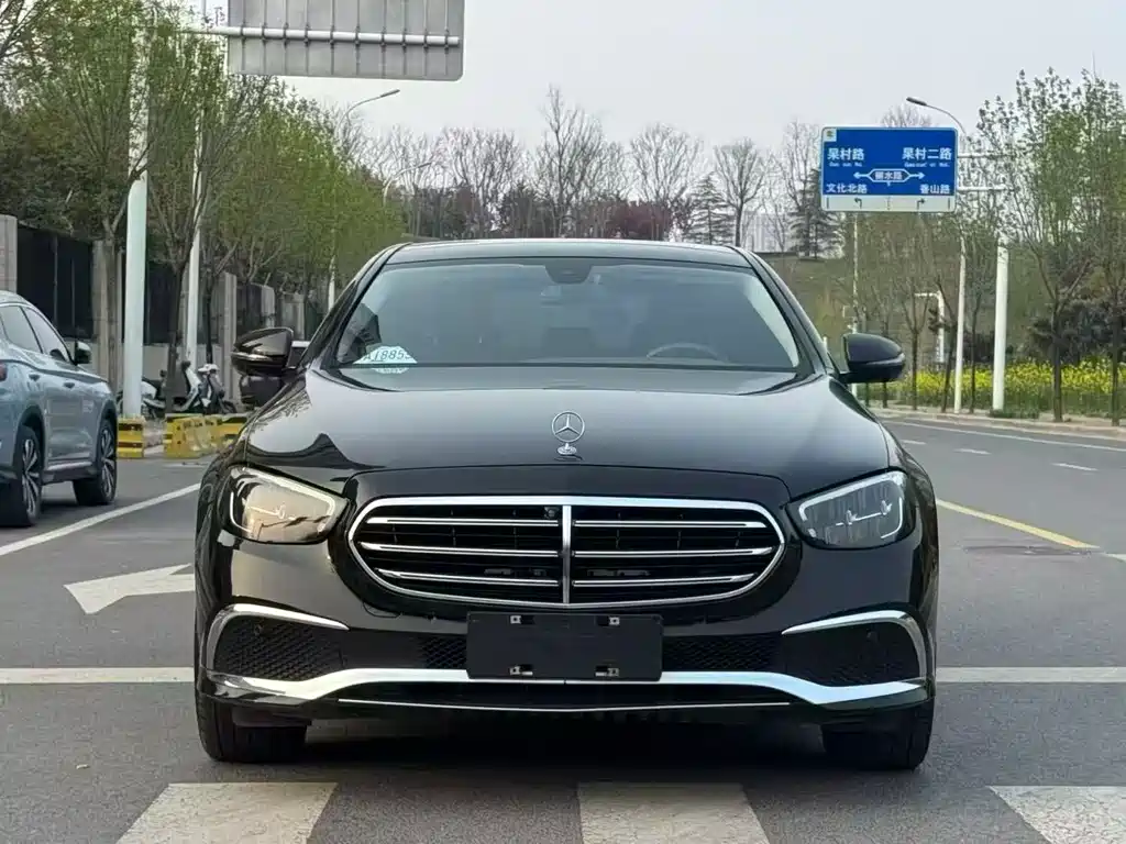 Mercedes-Benz E-Class 2021