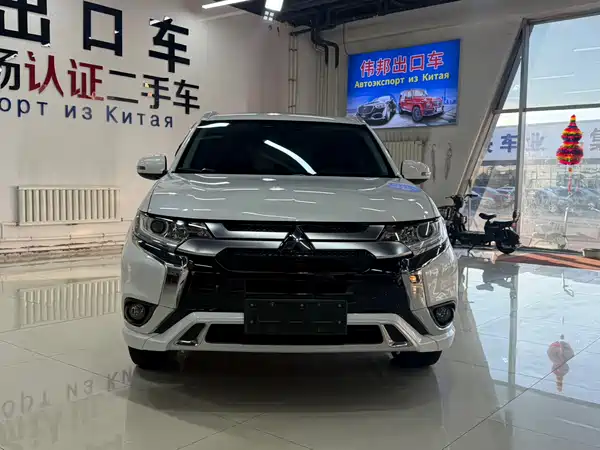 Mitsubishi Outlander 2022