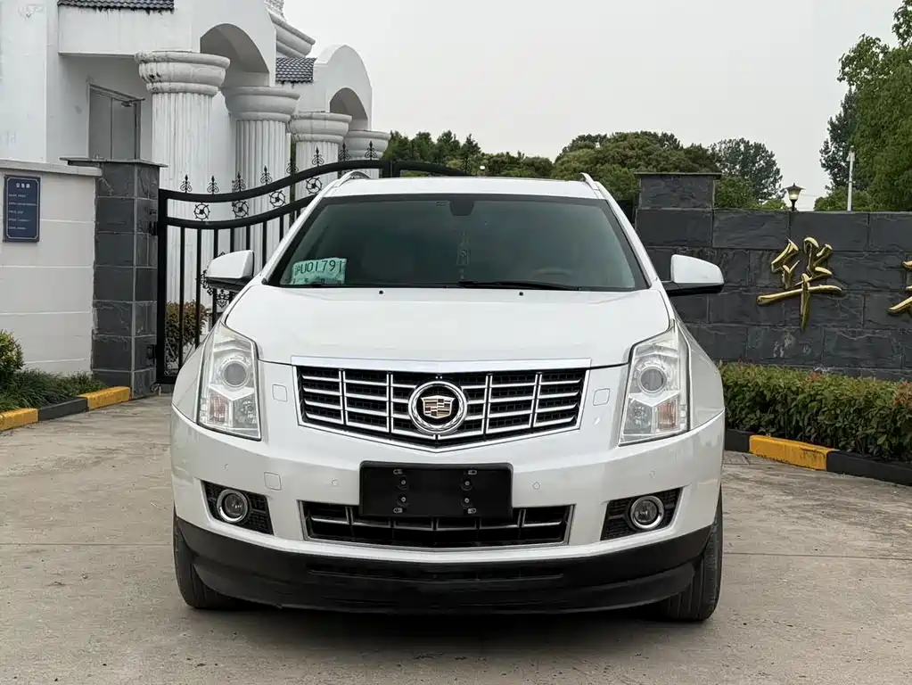 Cadillac SRX 2016 — фото 2