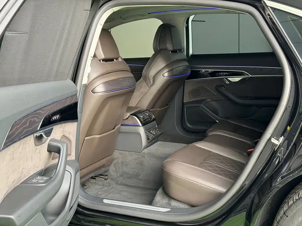 Audi A8 2022