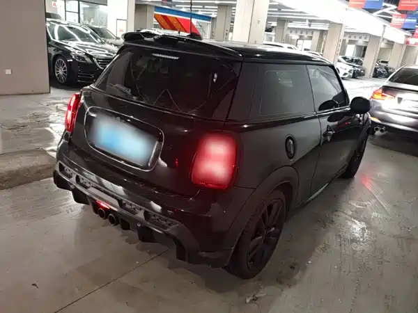 MINI MINI 2022