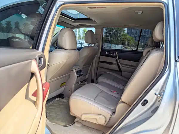 Toyota Highlander 2010