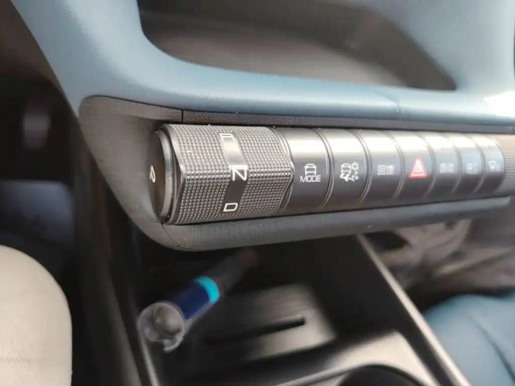 BYD Dolphin 2022 — фото 14