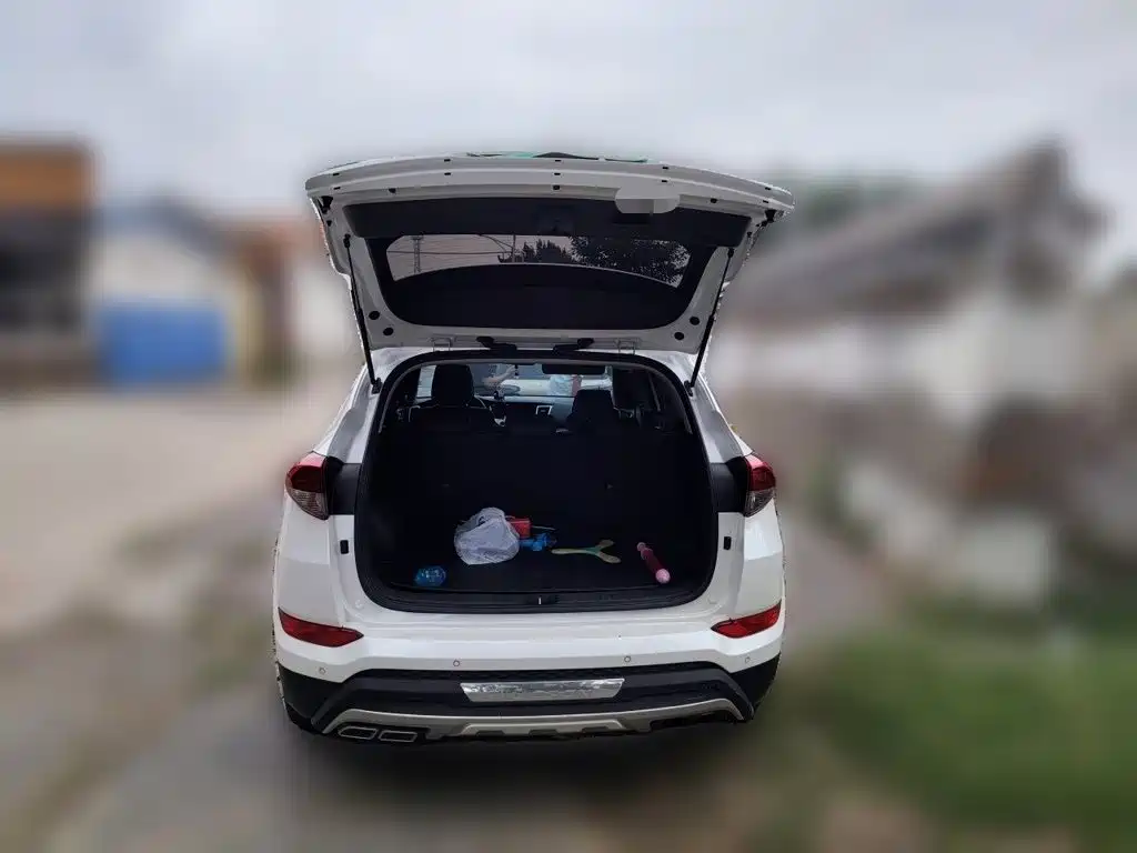 Hyundai Tucson 2016 — фото 10