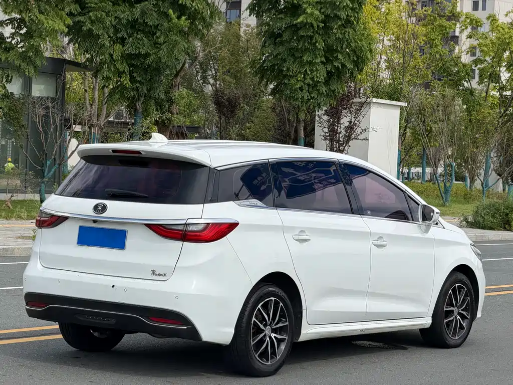 BYD Song MAX 2018 — фото 9
