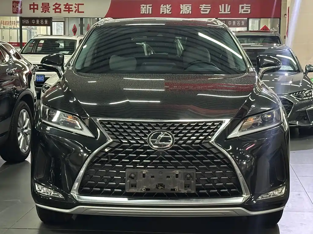 Lexus RX 2021