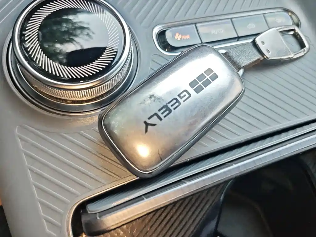 Geely Galaxy E5 2025 — фото 9