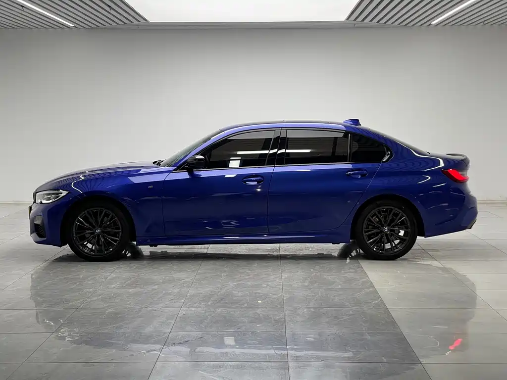 BMW 3 Series 2022