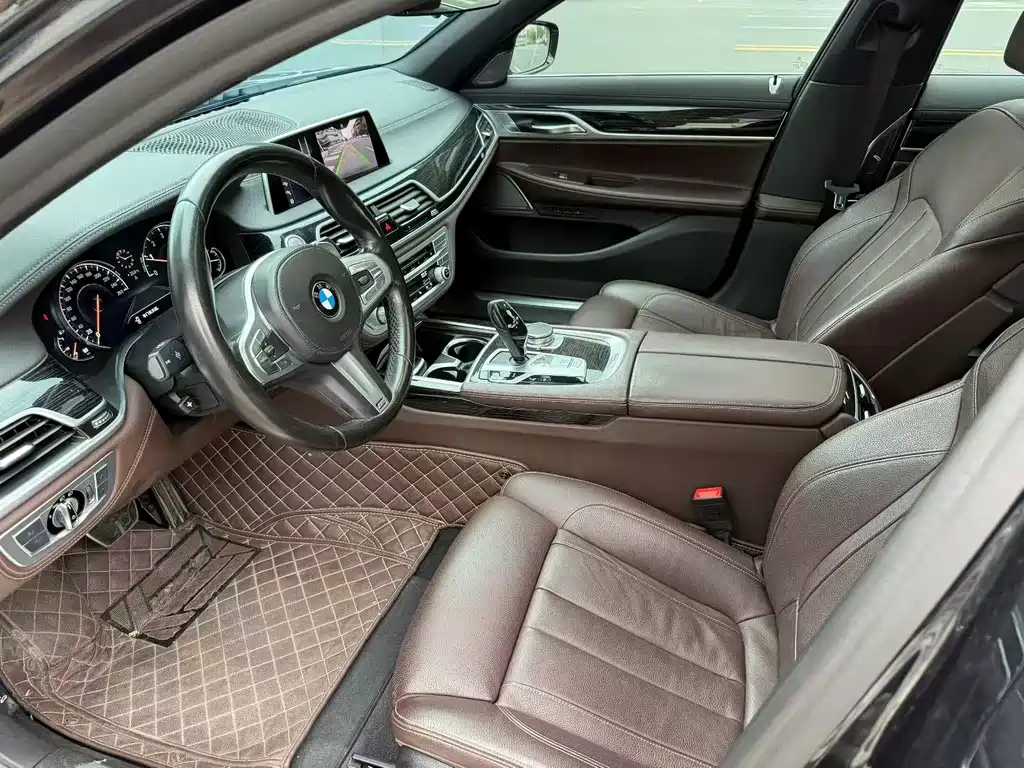 BMW 7 Series 2018 — фото 4