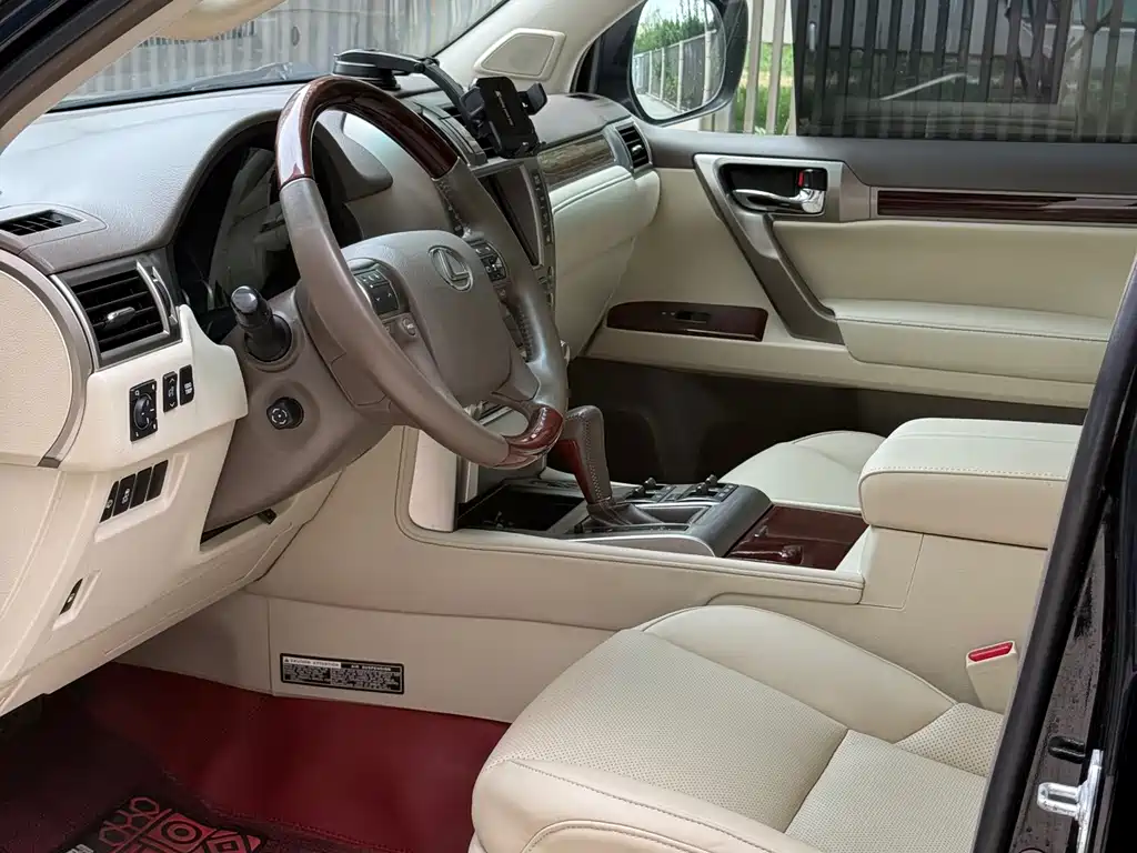 Lexus GX 2012