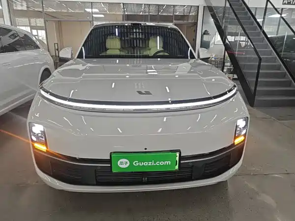 Li Auto L9 2025