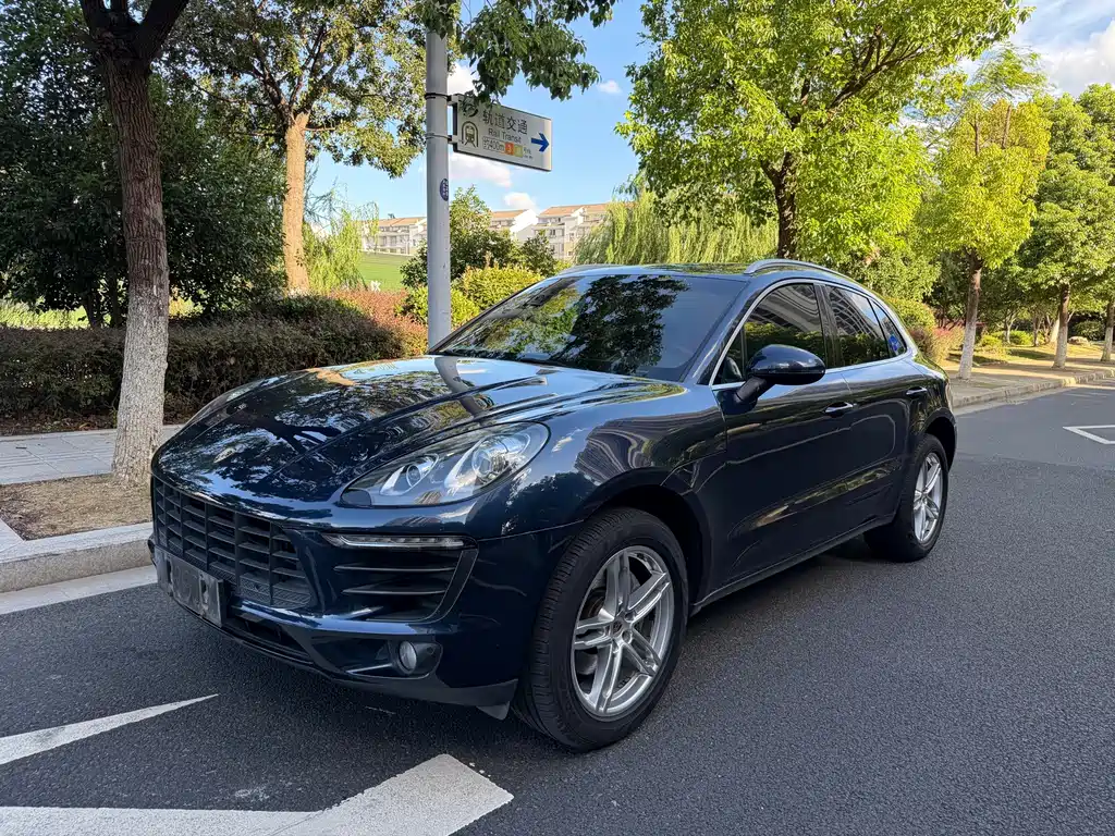 Porsche Macan 2014 — фото 1