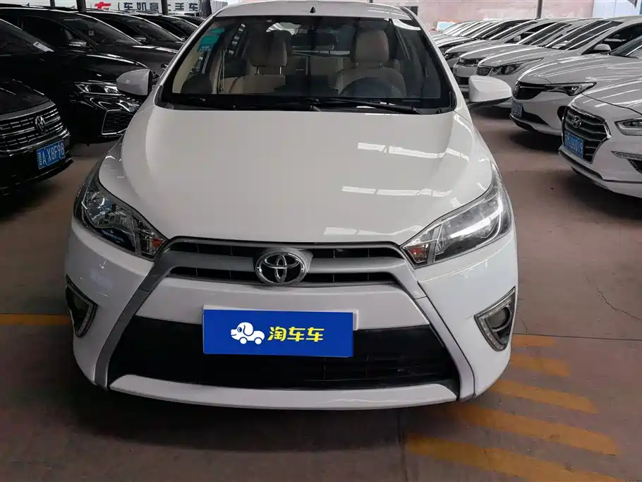 Toyota Yaris L 2015