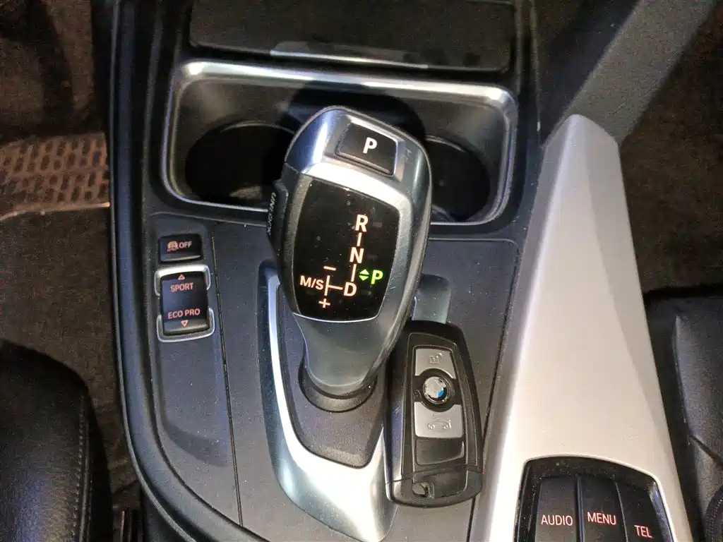 BMW 3 Series GT 2014 — фото 14