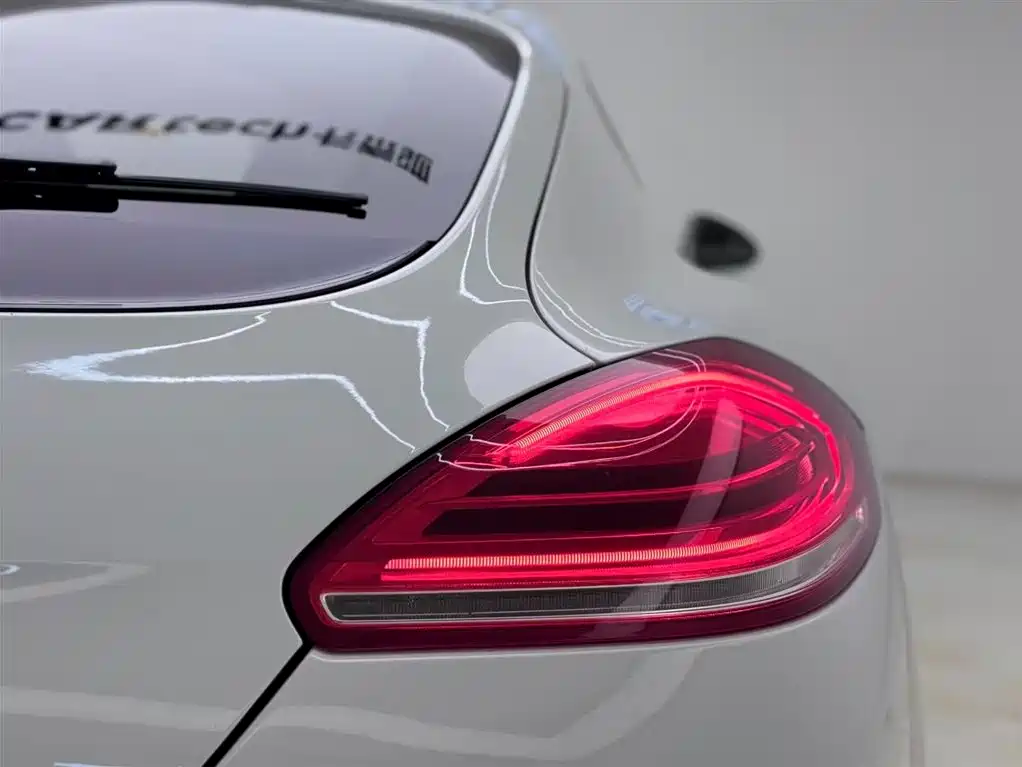 Porsche Panamera 2015 — фото 9