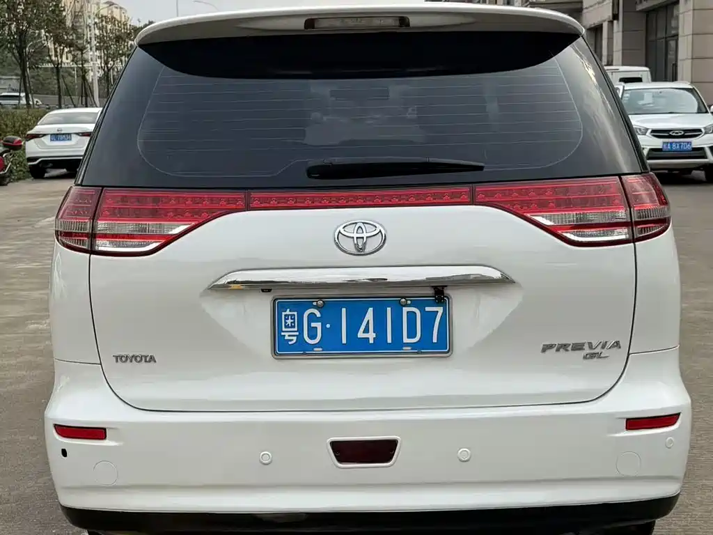 Toyota Previa 2007 — фото 5