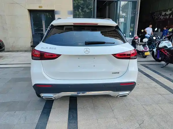 Mercedes-Benz GLA 2020