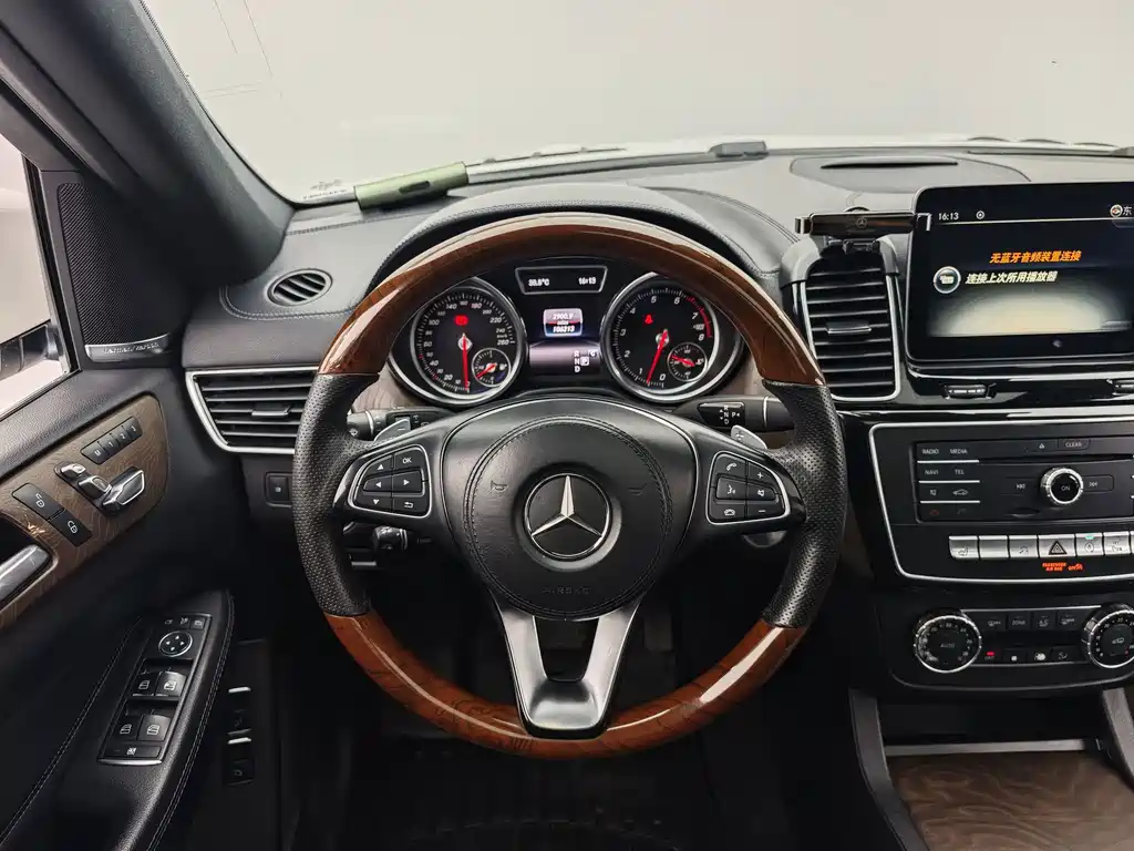 Mercedes-Benz GLS 2017 — фото 7