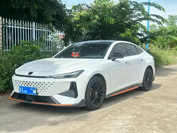 Changan UNI-V 2024