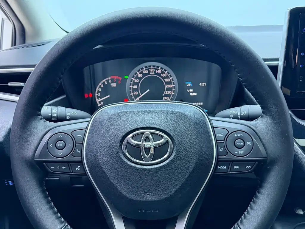 Toyota Corolla 2022 — фото 14