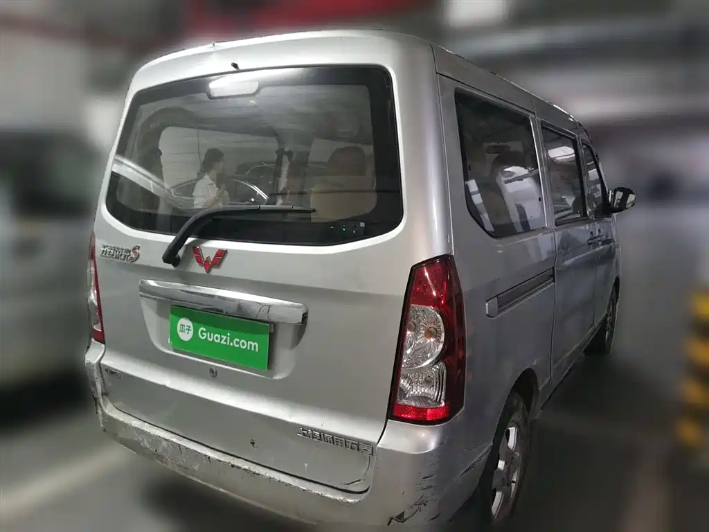 Wuling Rongguang 2017 — фото 28