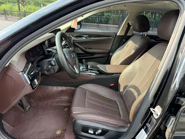BMW 5 Series 2020