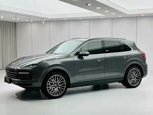 Porsche Cayenne 2021