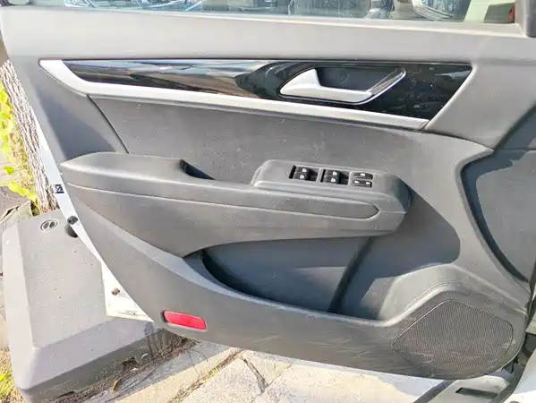 Dongfeng Fengshen AX7 2016
