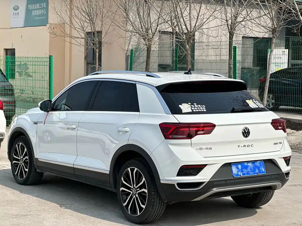 Volkswagen T-Roc 2023