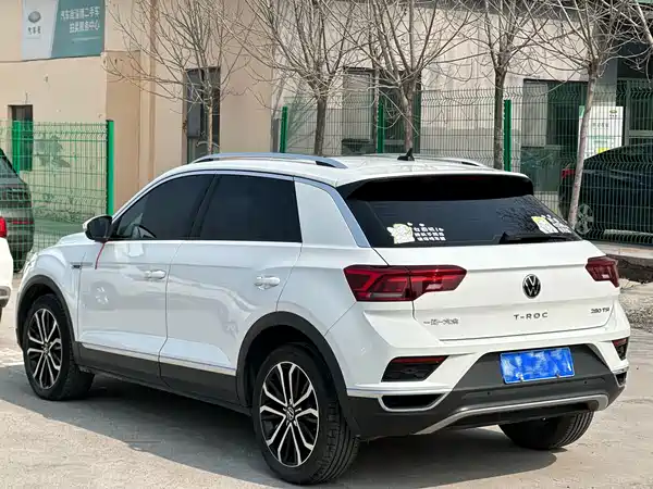 Volkswagen T-Roc 2023