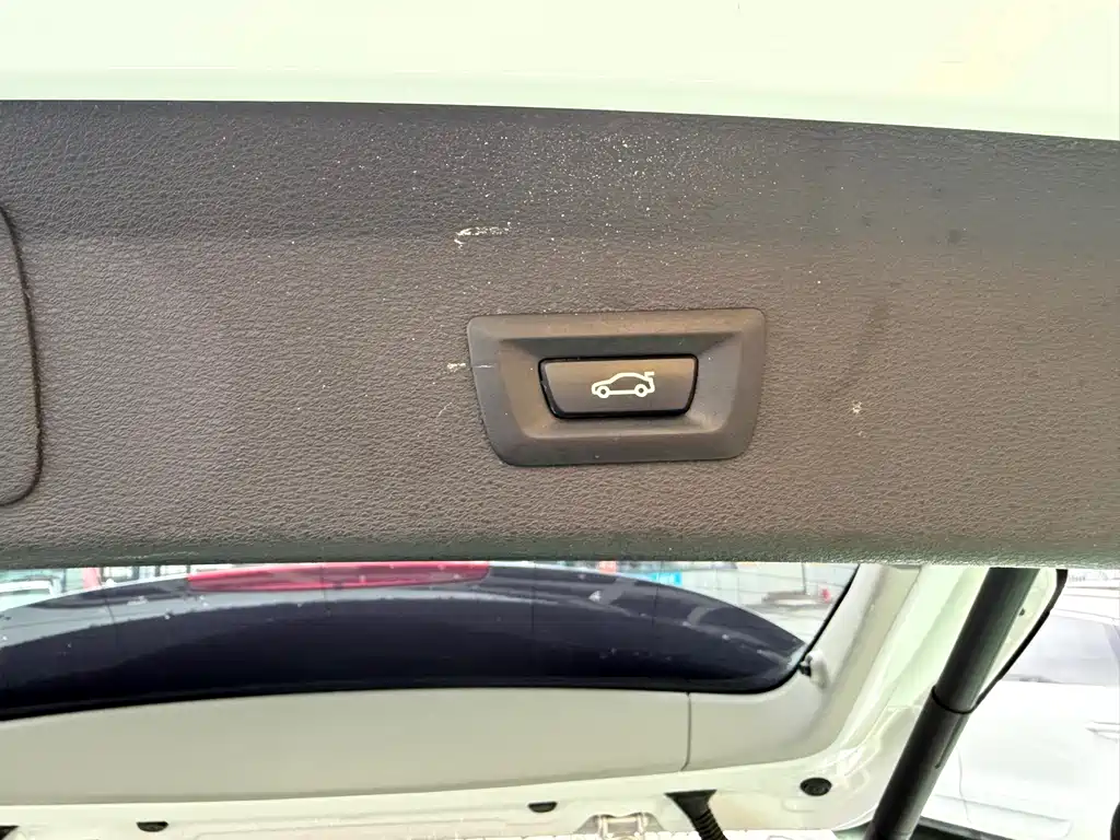 BMW X1 2017 — фото 15