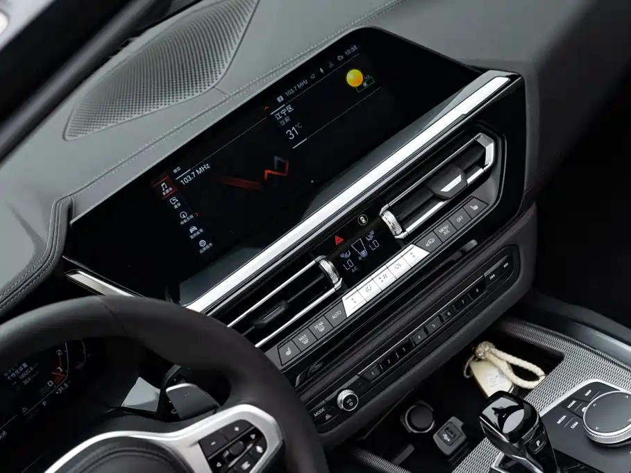 BMW Z4 2022 — фото 14